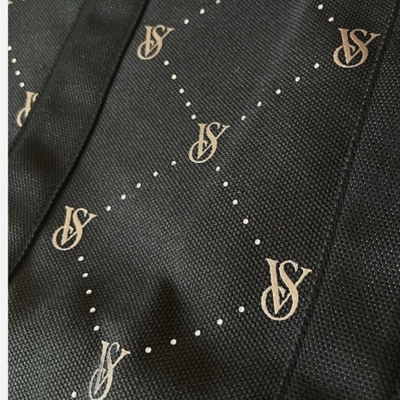 NWT Victoria's Secret VS Logo Large Weekender Black Quilted Tote Zip Duffle Bag - Picture 6 of 6